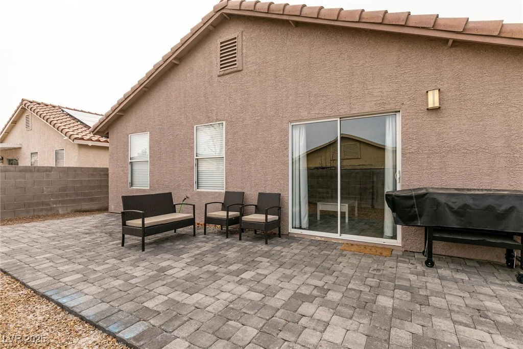 652 Carlos Julio, North Las Vegas, NV 89031
