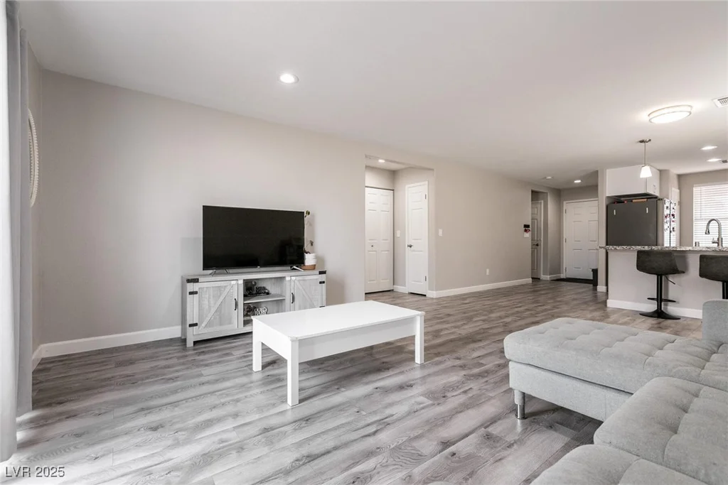 652 Carlos Julio, North Las Vegas, NV 89031