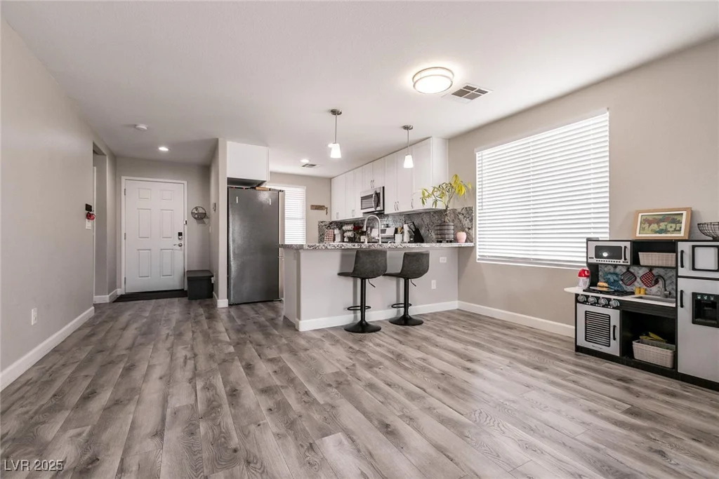 652 Carlos Julio, North Las Vegas, NV 89031