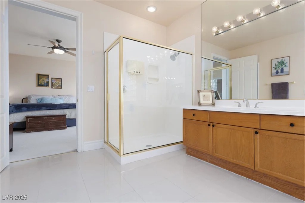 21 Ocean Harbour, Las Vegas, NV 89148
