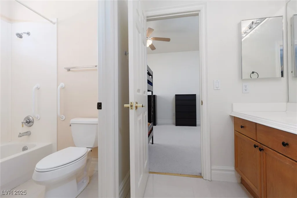 21 Ocean Harbour, Las Vegas, NV 89148