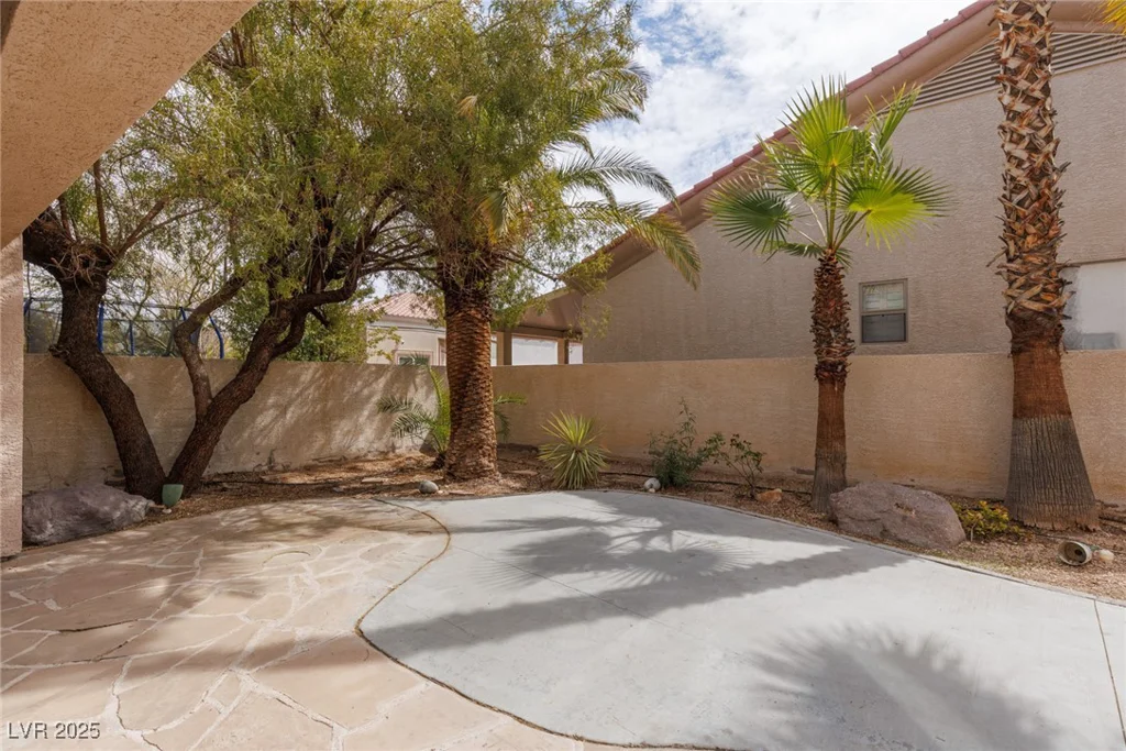 21 Ocean Harbour, Las Vegas, NV 89148