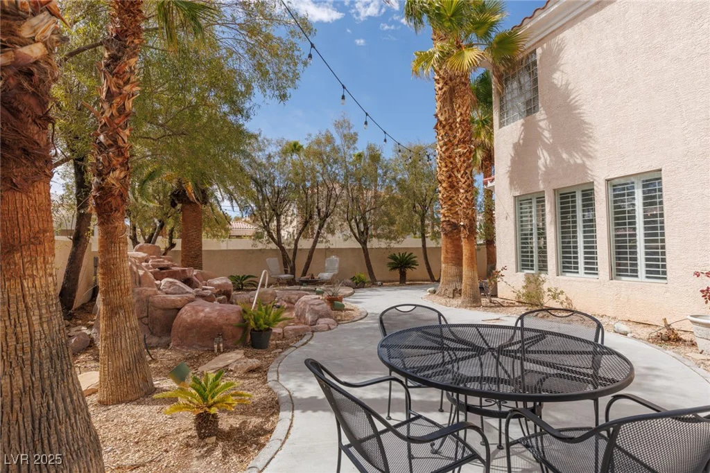 21 Ocean Harbour, Las Vegas, NV 89148