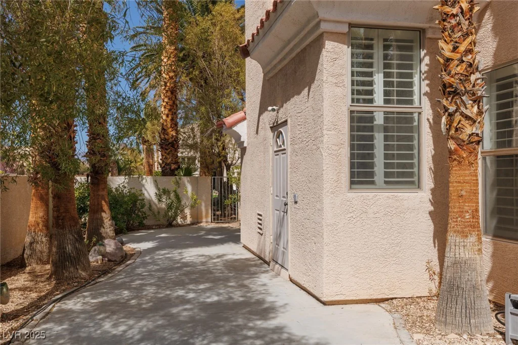 21 Ocean Harbour, Las Vegas, NV 89148