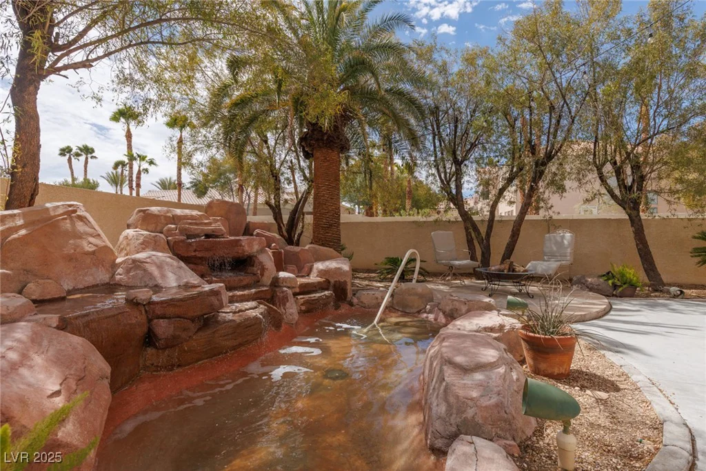 21 Ocean Harbour, Las Vegas, NV 89148