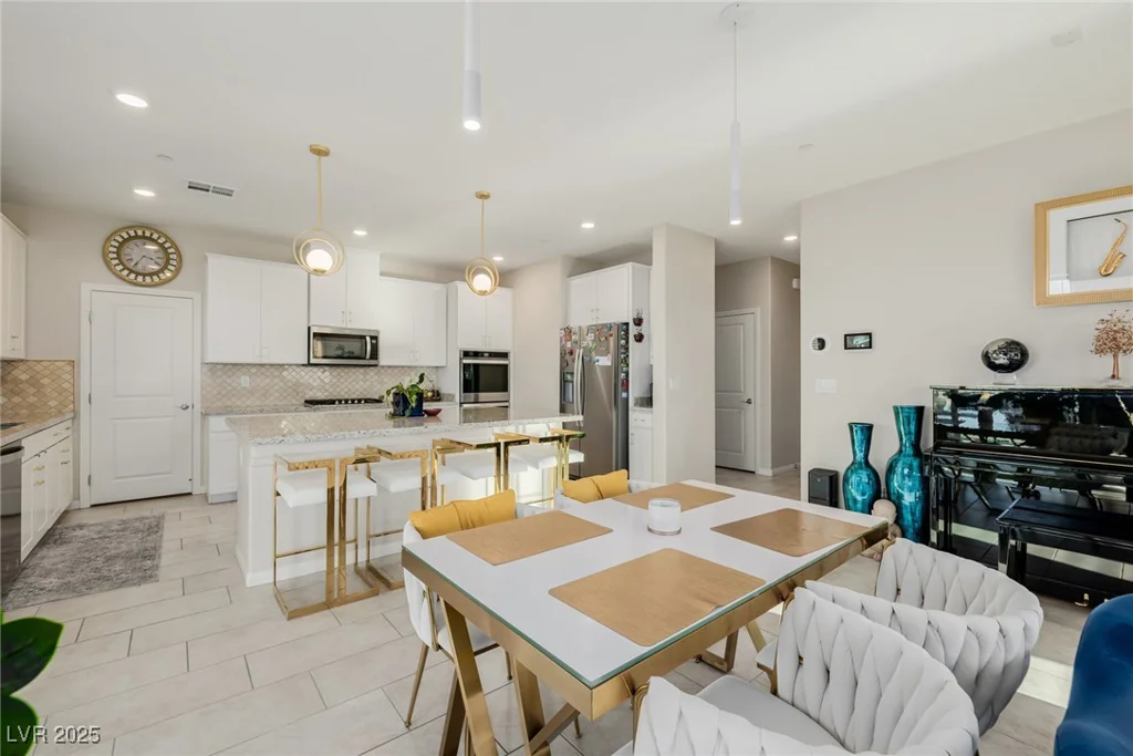 864 Firestone Ledge, Henderson, NV 89012