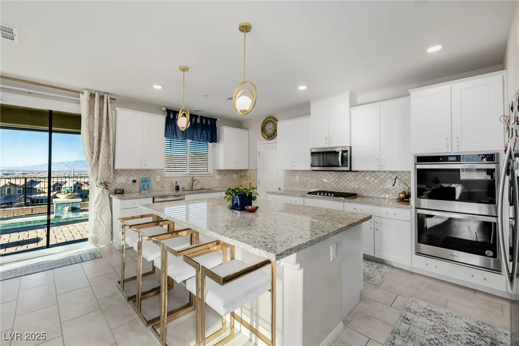 864 Firestone Ledge, Henderson, NV 89012