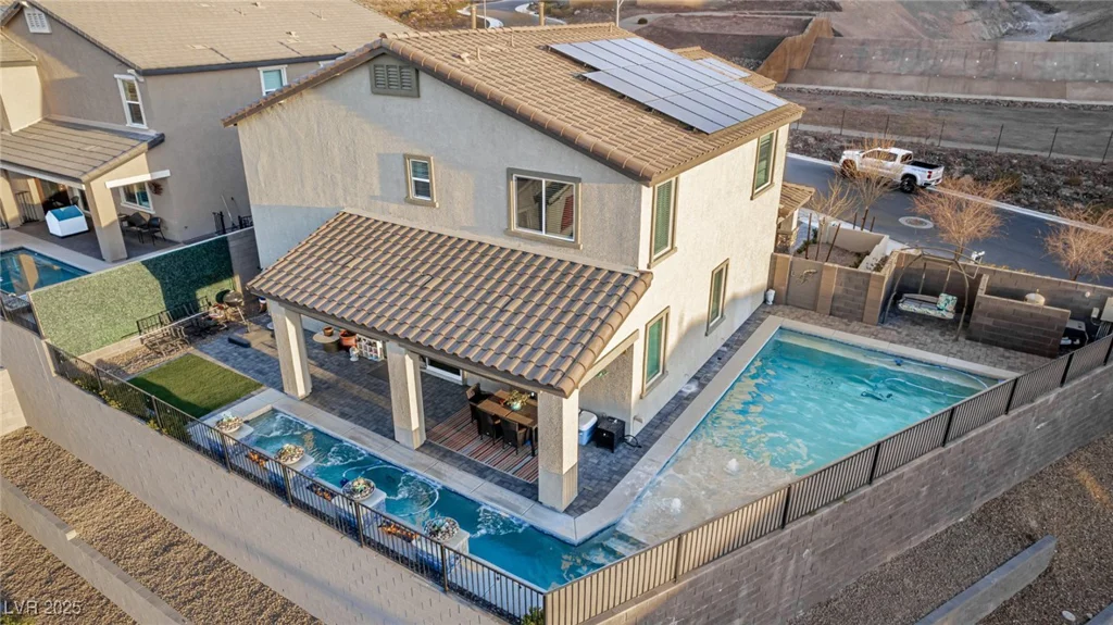 864 Firestone Ledge, Henderson, NV 89012