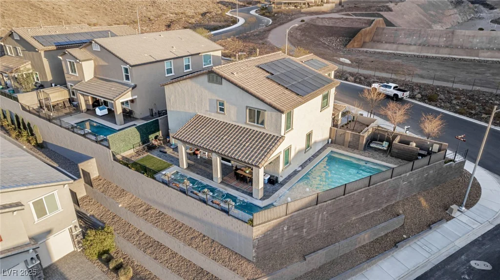 864 Firestone Ledge, Henderson, NV 89012