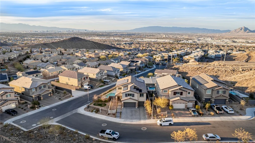 864 Firestone Ledge, Henderson, NV 89012