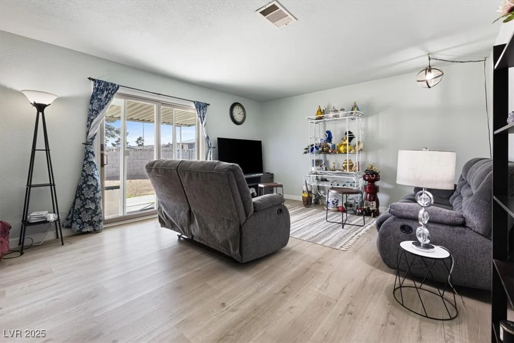 4431 Bennett, Las Vegas, NV 89121