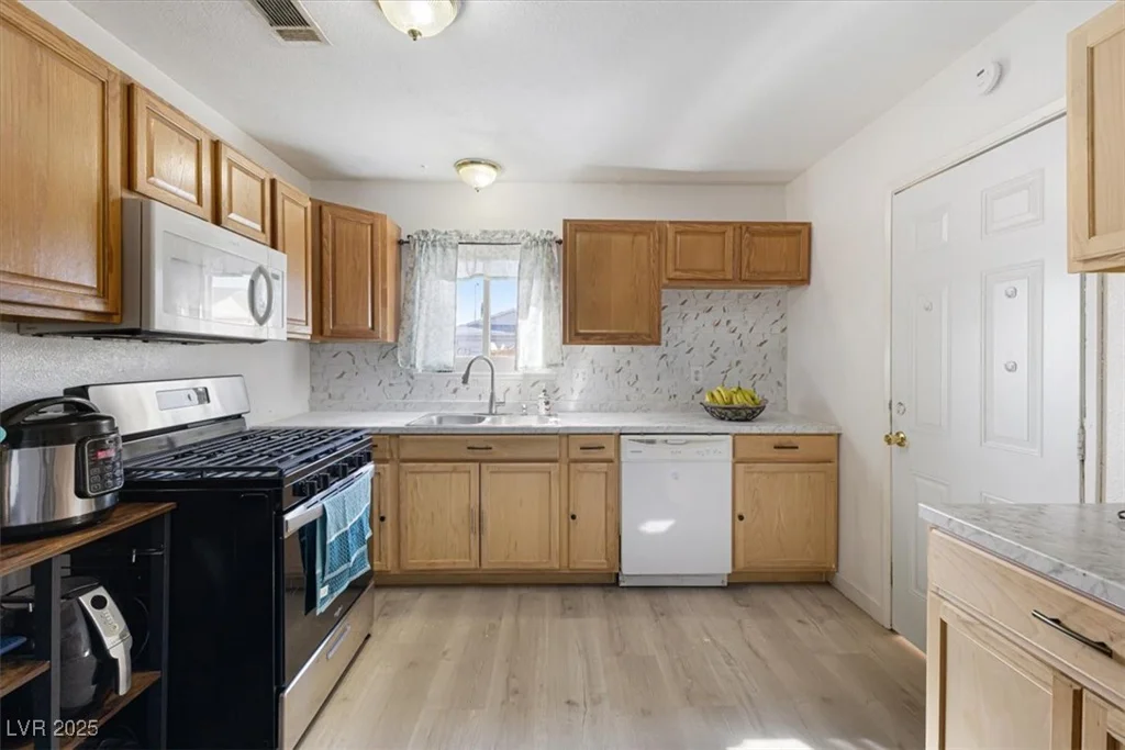 4431 Bennett, Las Vegas, NV 89121