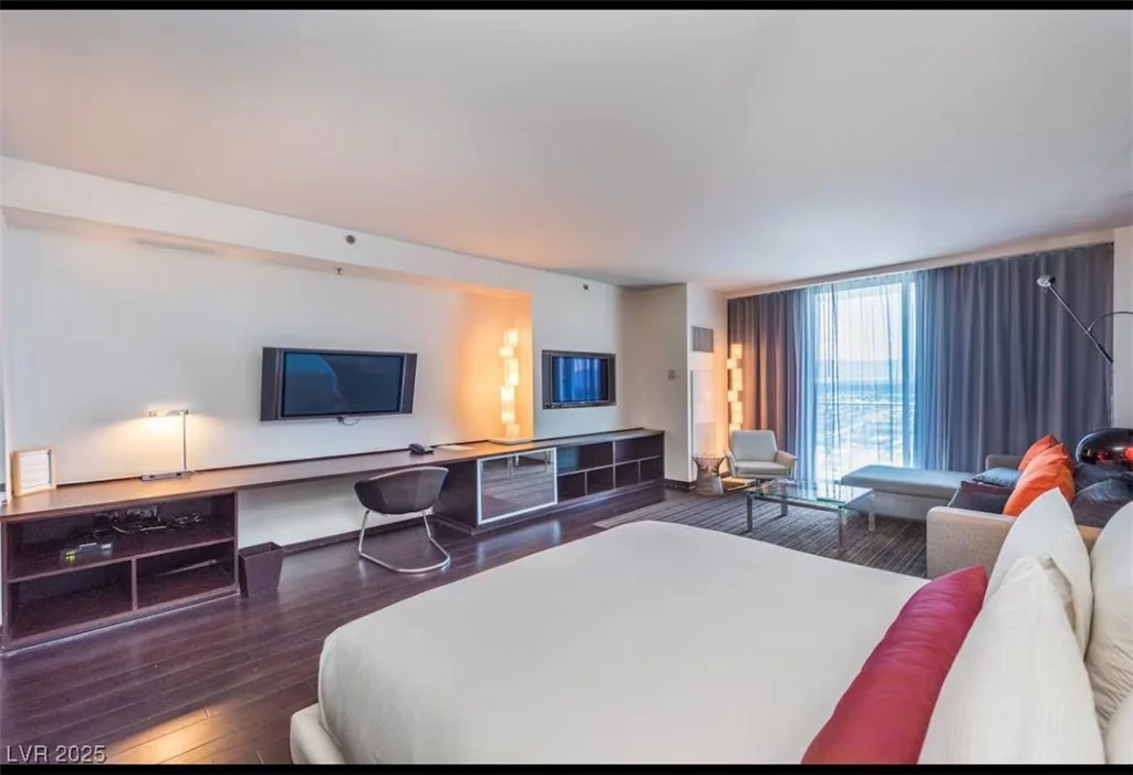 4381 Flamingo, Las Vegas, NV 89103