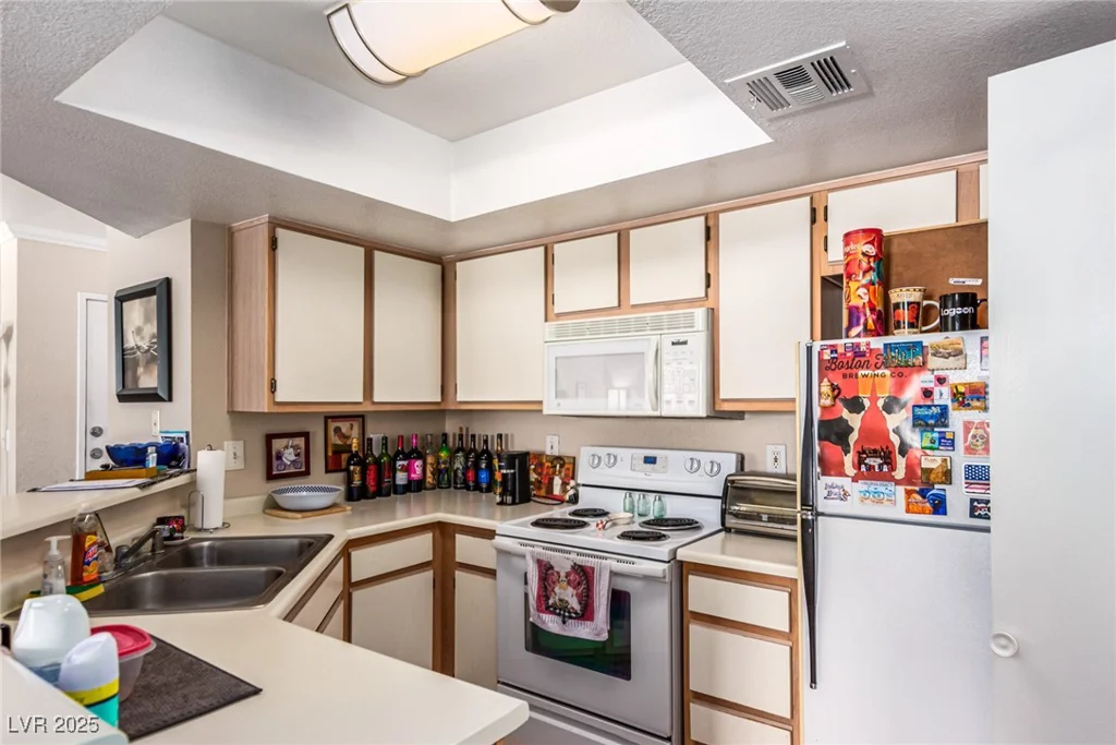 8600 Charleston, Las Vegas, NV 89117