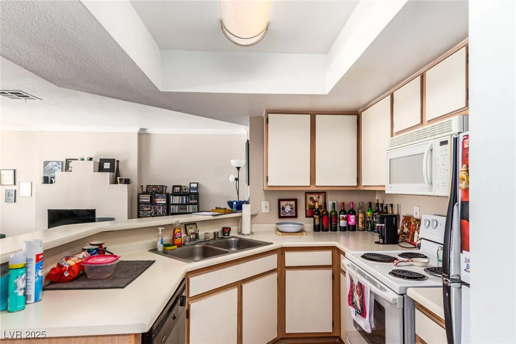 8600 Charleston, Las Vegas, NV 89117