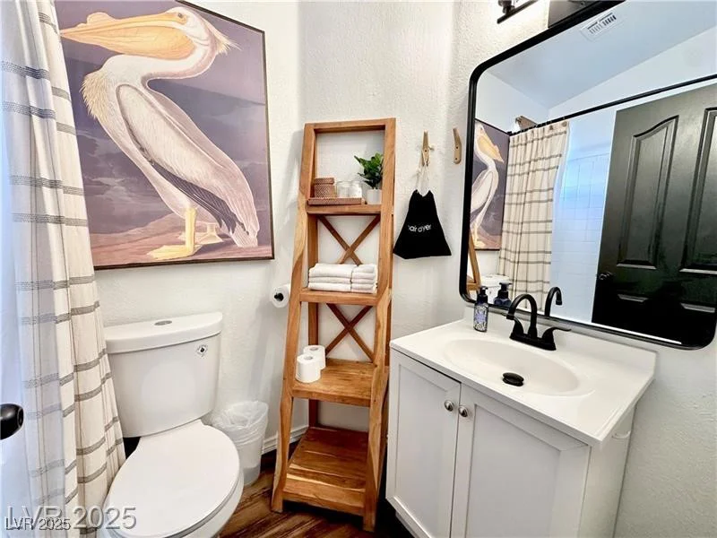 8233 Hydra, Las Vegas, NV 89128