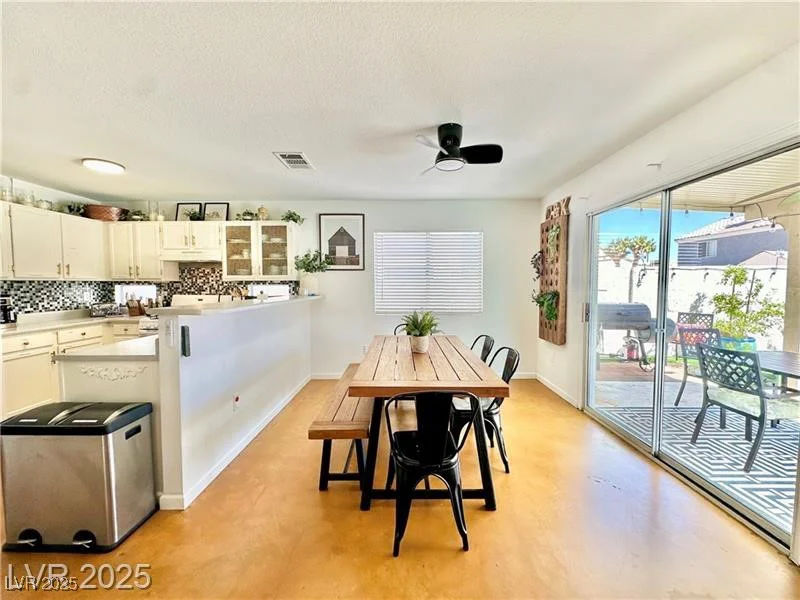 8233 Hydra, Las Vegas, NV 89128