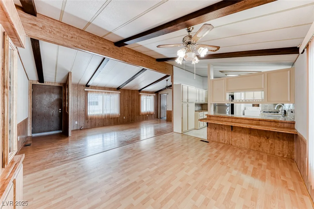 3011 Gavilan, Las Vegas, NV 89122