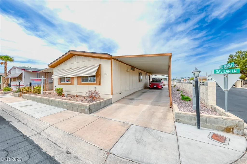 3011 Gavilan, Las Vegas, NV 89122