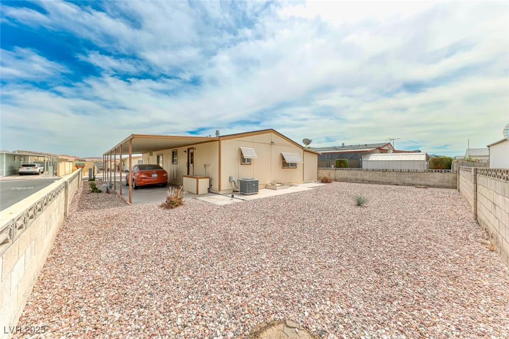 3011 Gavilan, Las Vegas, NV 89122