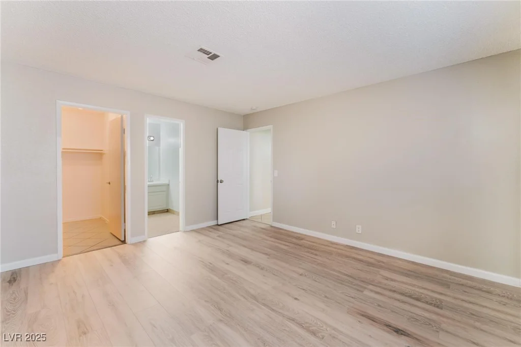3151 Soaring Gulls, Las Vegas, NV 89128