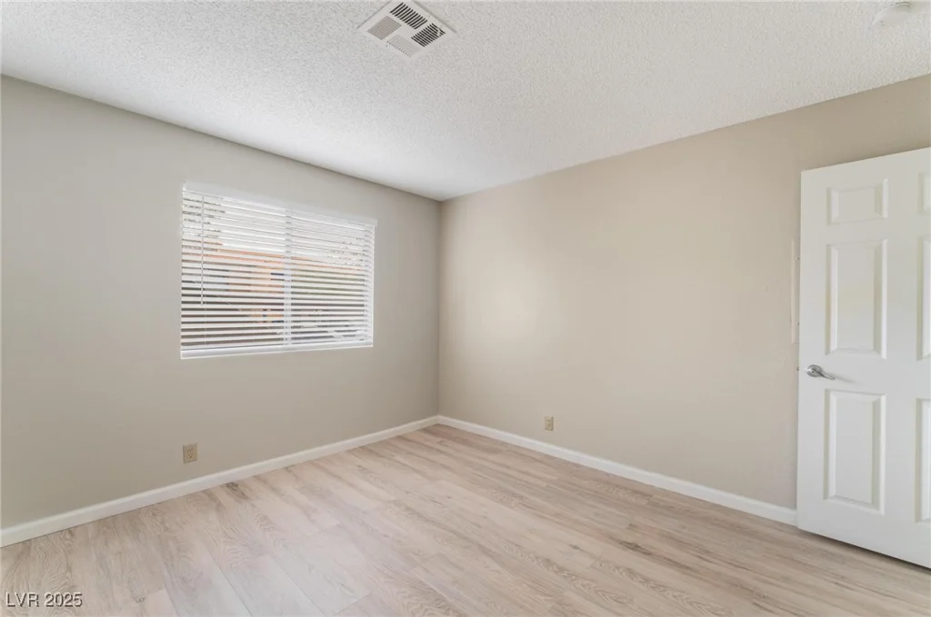 3151 Soaring Gulls, Las Vegas, NV 89128