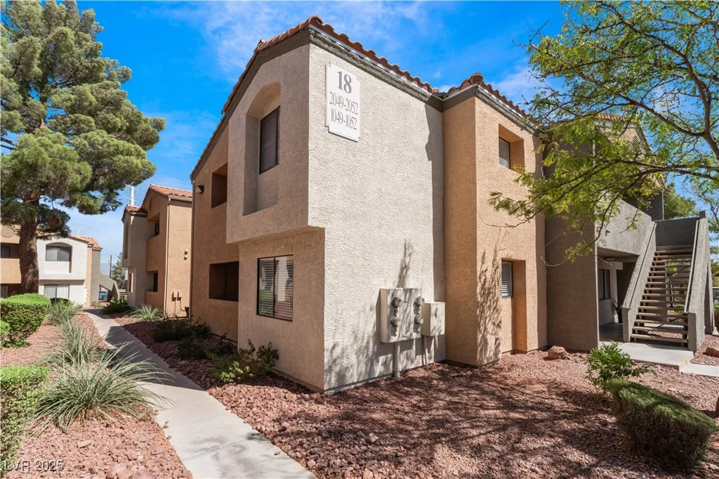 3151 Soaring Gulls, Las Vegas, NV 89128