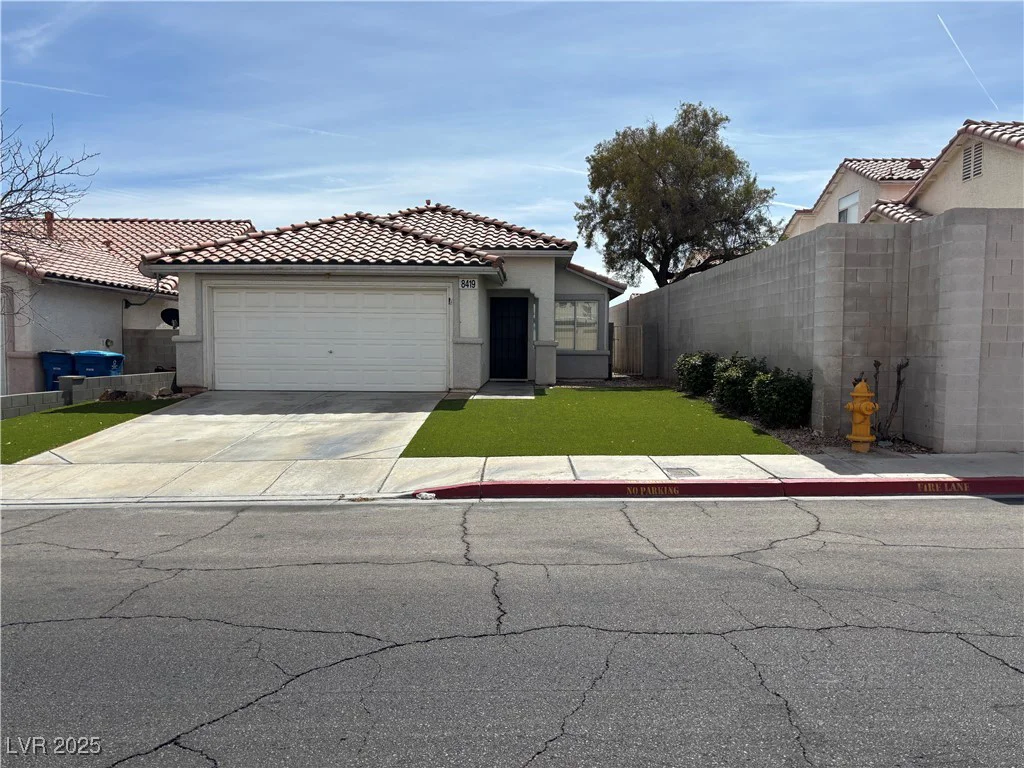 8419 Rochelle, Las Vegas, NV 89147