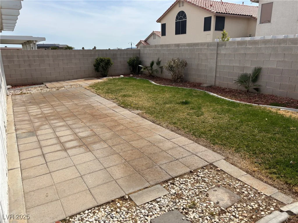 8419 Rochelle, Las Vegas, NV 89147