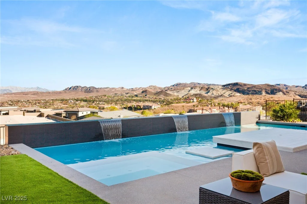 10 SAND STAR, Henderson, NV 89011