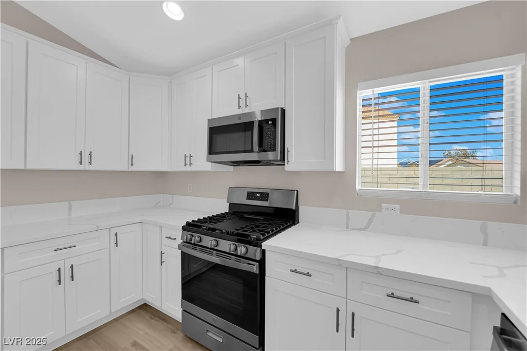 1113 Coral Crystal, North Las Vegas, NV 89032