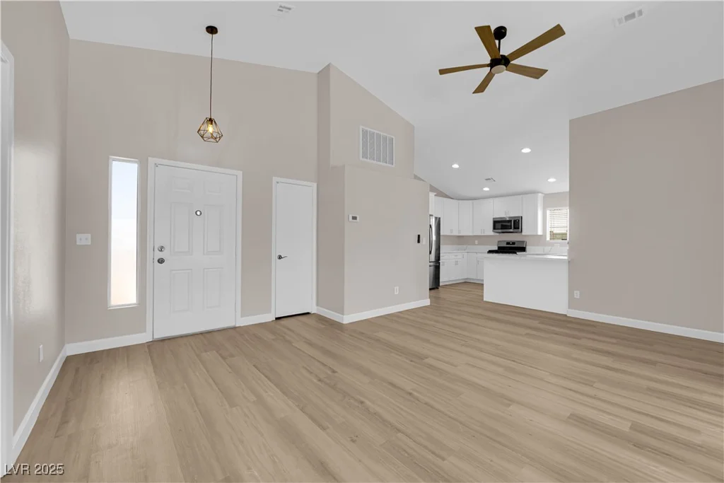 1113 Coral Crystal, North Las Vegas, NV 89032