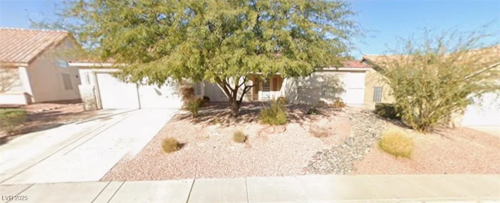 327 Perry Ellis, Henderson, NV 89014