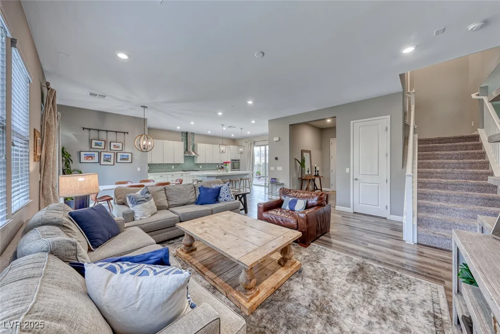 940 Riverlawn, Las Vegas, NV 89138