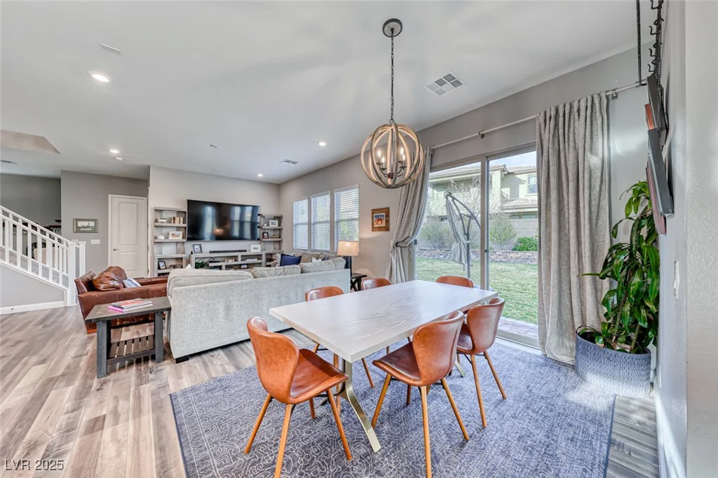 940 Riverlawn, Las Vegas, NV 89138