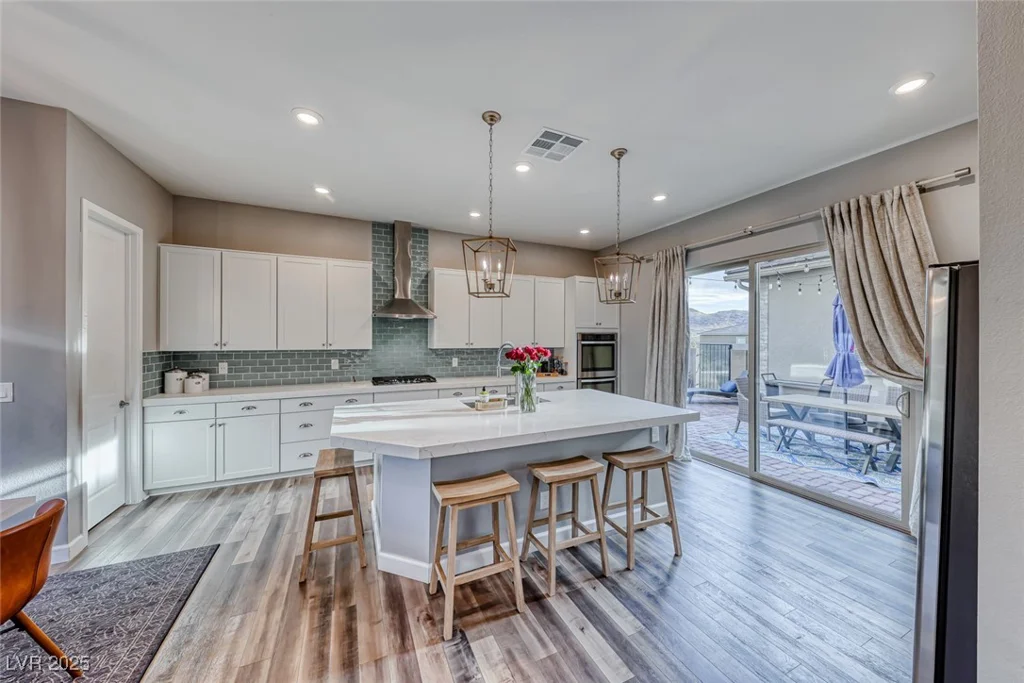 940 Riverlawn, Las Vegas, NV 89138
