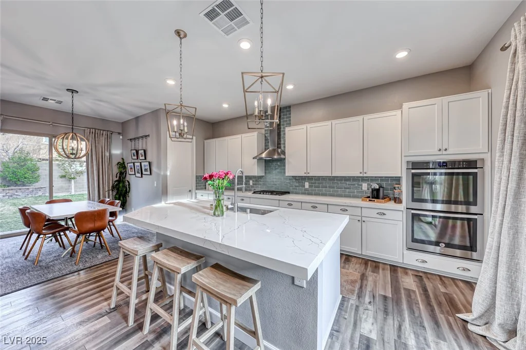 940 Riverlawn, Las Vegas, NV 89138
