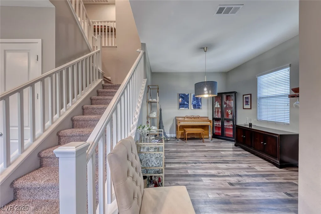 940 Riverlawn, Las Vegas, NV 89138