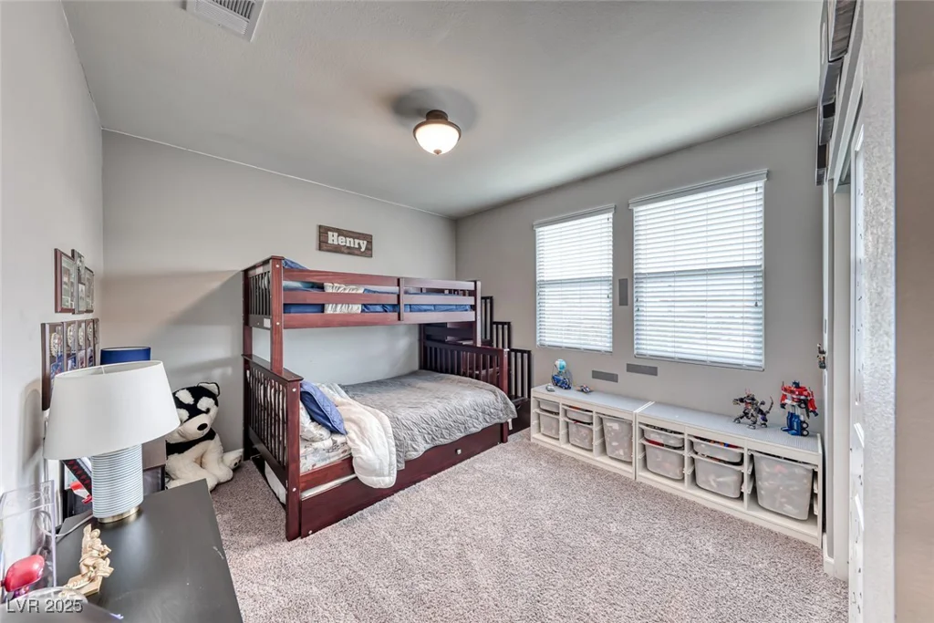 940 Riverlawn, Las Vegas, NV 89138