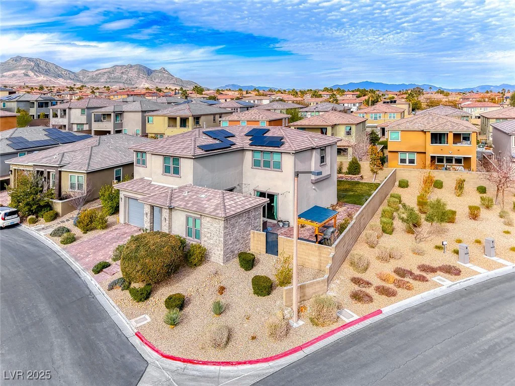 940 Riverlawn, Las Vegas, NV 89138