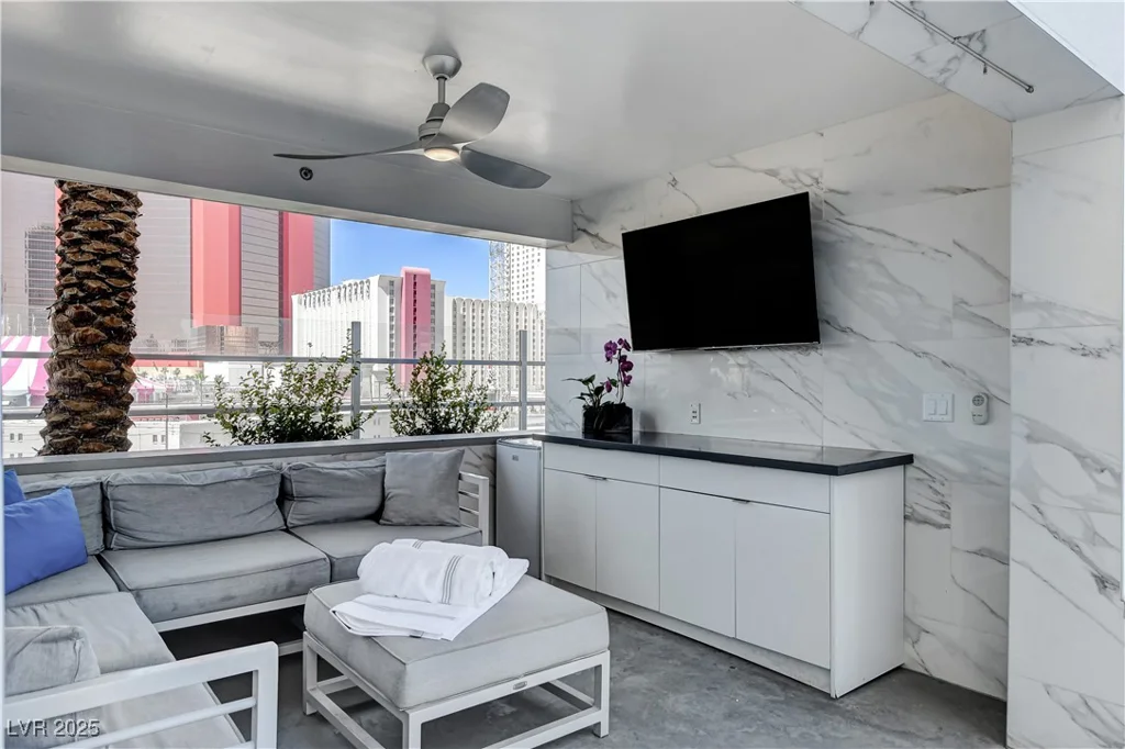 2700 Las Vegas, Las Vegas, NV 89109