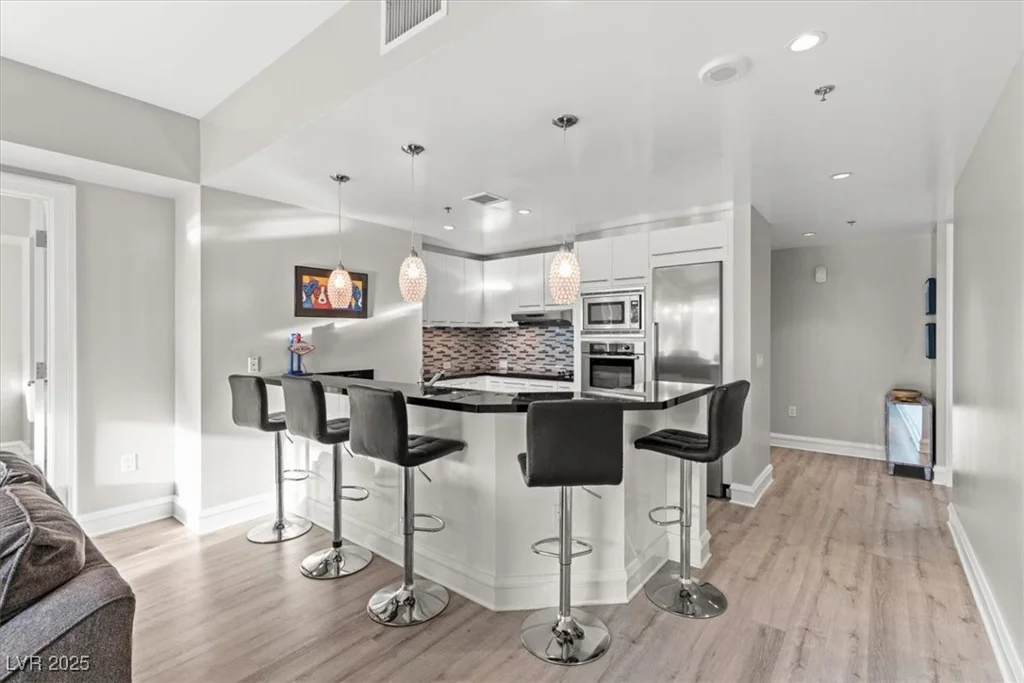 2700 Las Vegas, Las Vegas, NV 89109