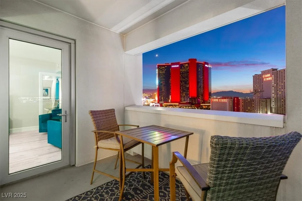 2700 Las Vegas, Las Vegas, NV 89109