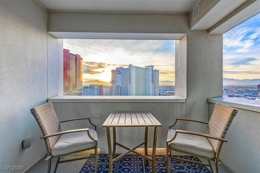 2700 Las Vegas, Las Vegas, NV 89109
