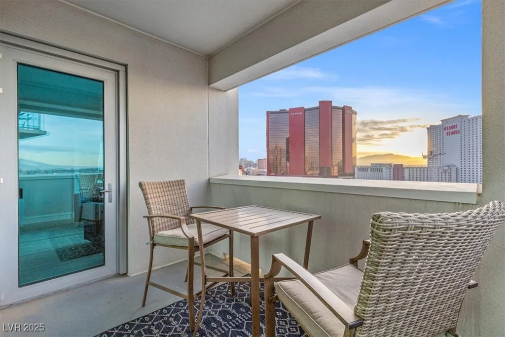 2700 Las Vegas, Las Vegas, NV 89109