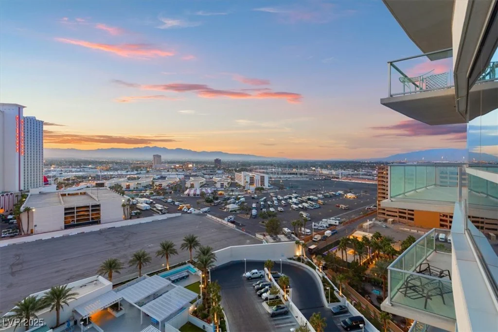 2700 Las Vegas, Las Vegas, NV 89109