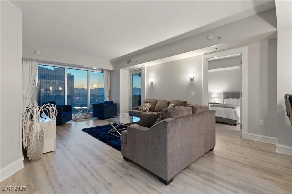 2700 Las Vegas, Las Vegas, NV 89109