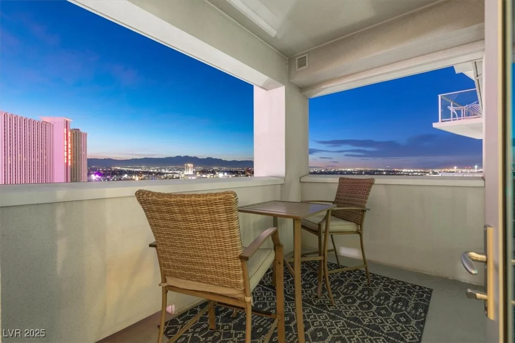 2700 Las Vegas, Las Vegas, NV 89109