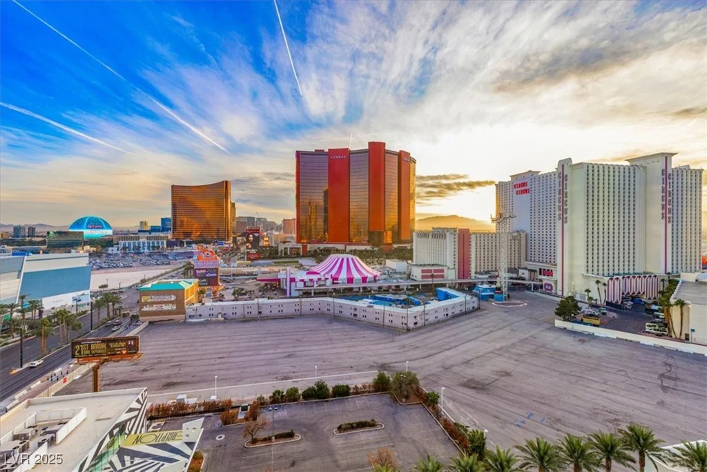 2700 Las Vegas, Las Vegas, NV 89109
