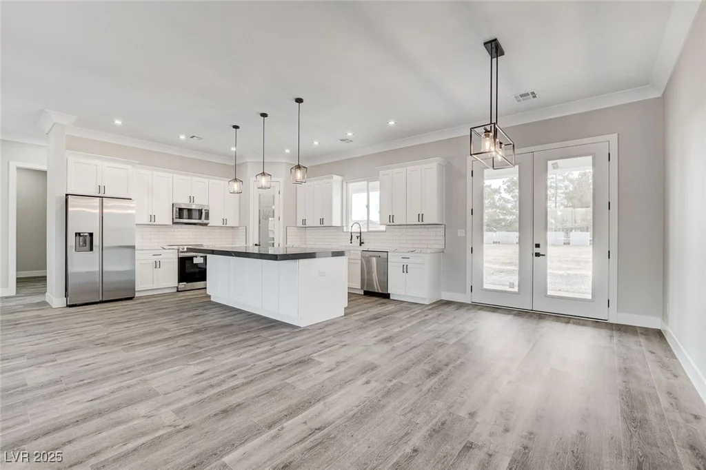 5601 Mary Lou, Pahrump, NV 89061